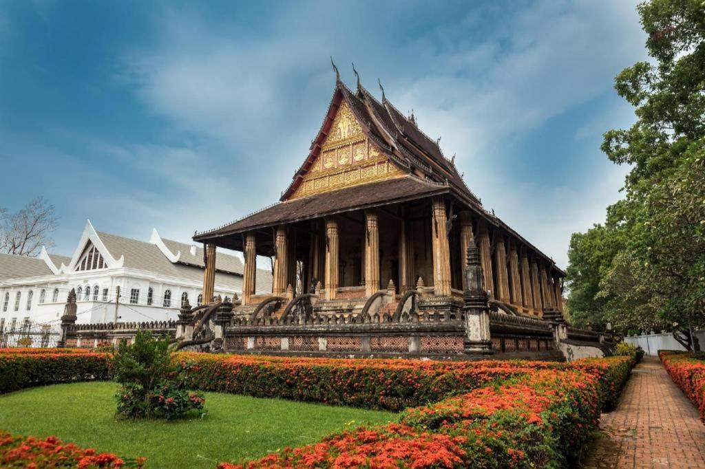 Leuxay Hotel Vientiane Bagian luar foto