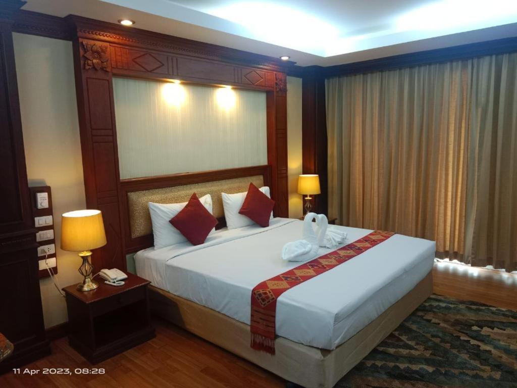 Leuxay Hotel Vientiane Bagian luar foto