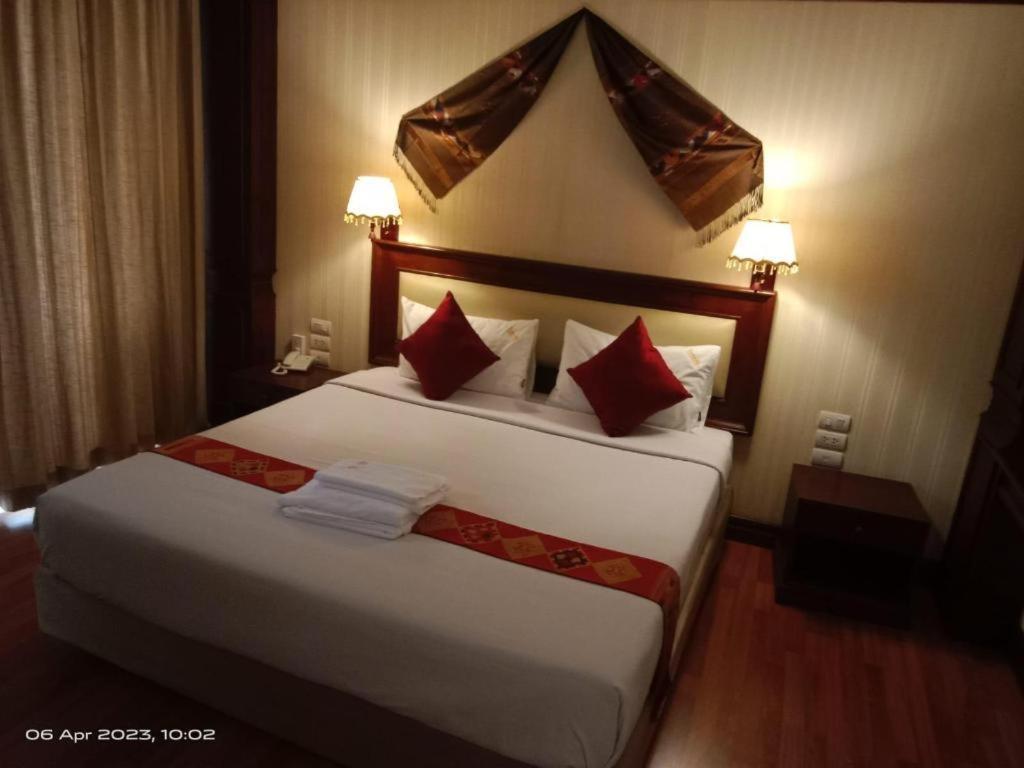 Leuxay Hotel Vientiane Bagian luar foto