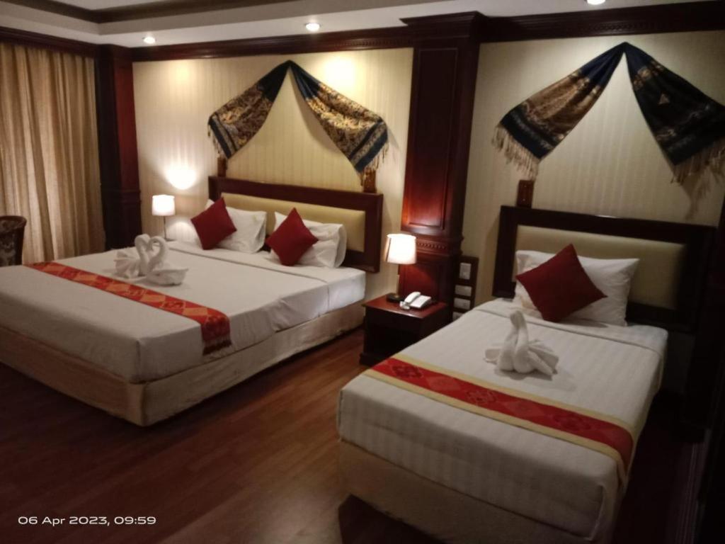Leuxay Hotel Vientiane Bagian luar foto